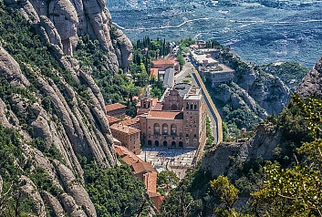 В Испании продается средневековый монастырь