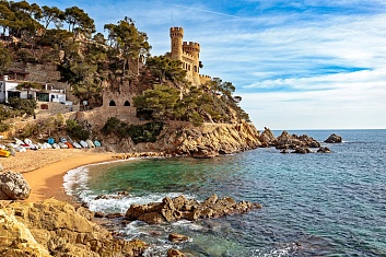 По данным статистики в июле на отдых в Испанию прибыло 2,5 миллиона туристов из-за рубежа
