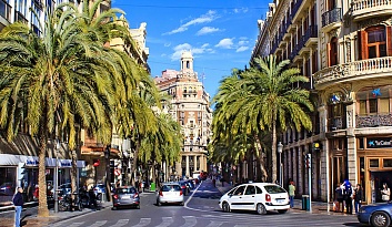 Испанские провинции Аликанте и Валенсия станут хорошим выбором для туристов, собравшихся посетить Пиренеи в сентябре